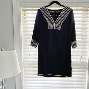 AnnTaylor V Neck Dress Small